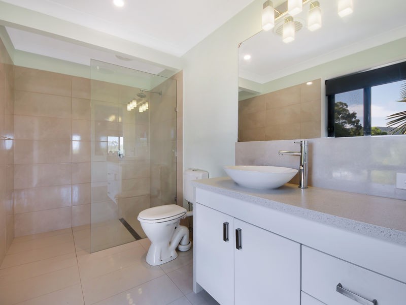 6 Woodgrove Court, Highvale QLD 4520