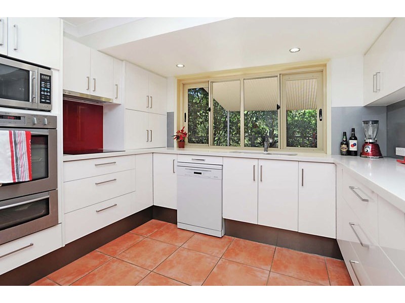 2 Amanda Place, Bridgeman Downs QLD 4035