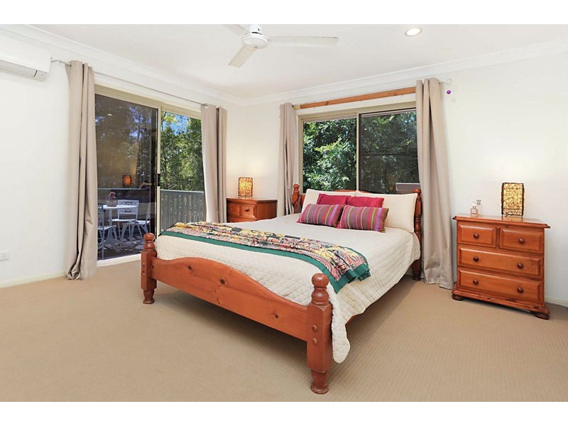 2 Amanda Place, Bridgeman Downs QLD 4035