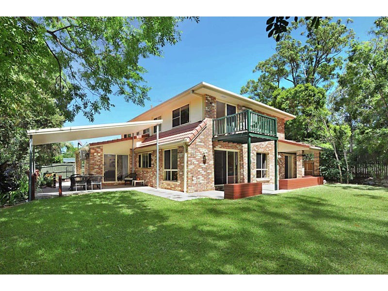 2 Amanda Place, Bridgeman Downs QLD 4035