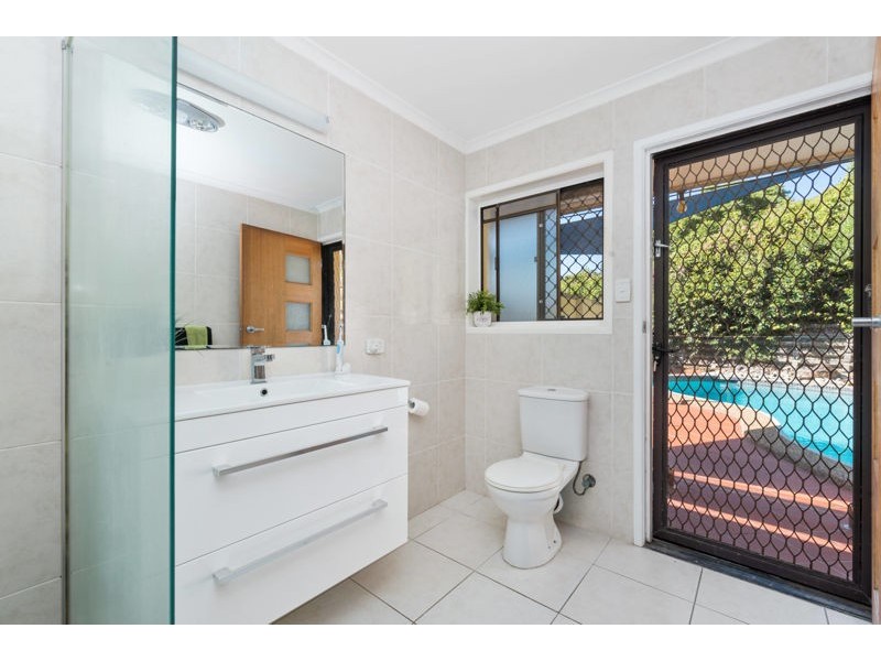 3 Juno Court, Eatons Hill QLD 4037