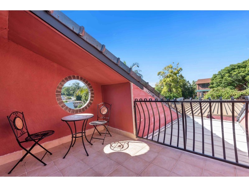 3 Juno Court, Eatons Hill QLD 4037