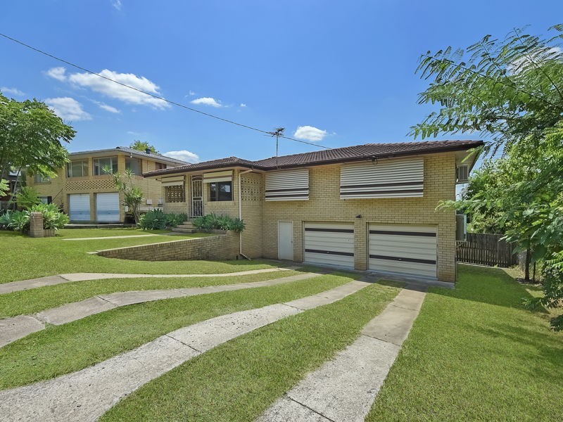 25 Olympus Court, Eatons Hill QLD 4037