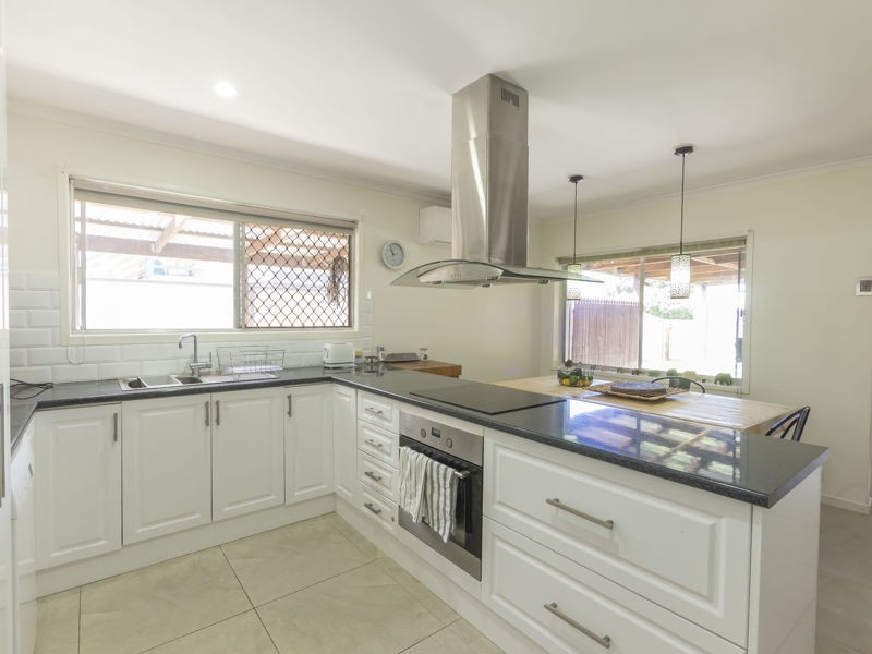 10 Browning Court, Strathpine QLD 4500