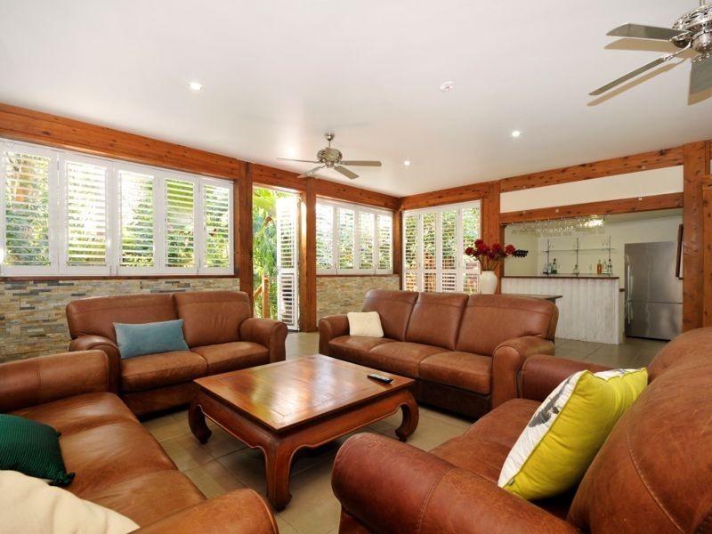 6 Bracken Court, Cashmere QLD 4500