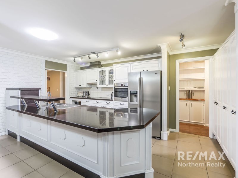 6 Bracken Court, Cashmere QLD 4500