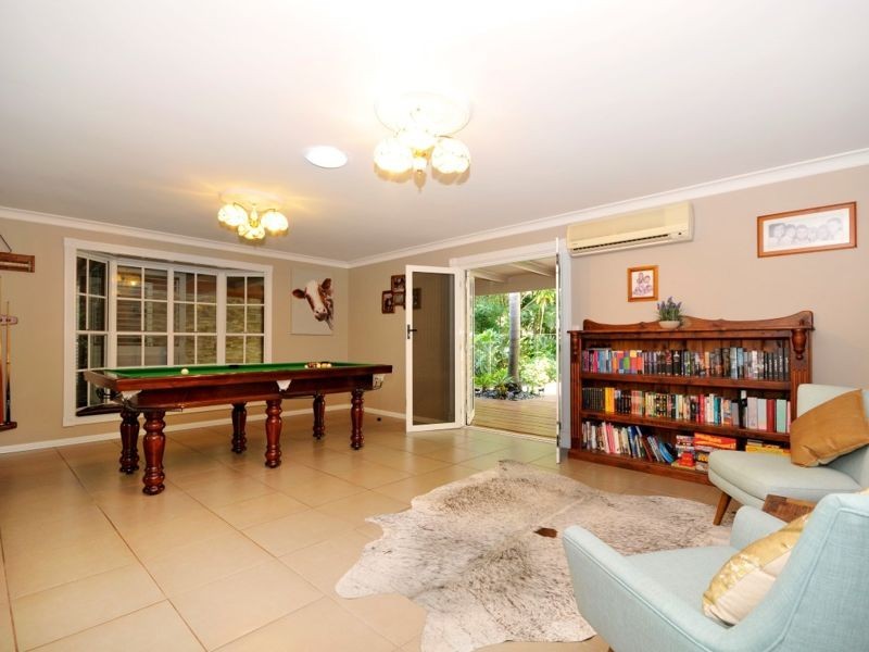 6 Bracken Court, Cashmere QLD 4500