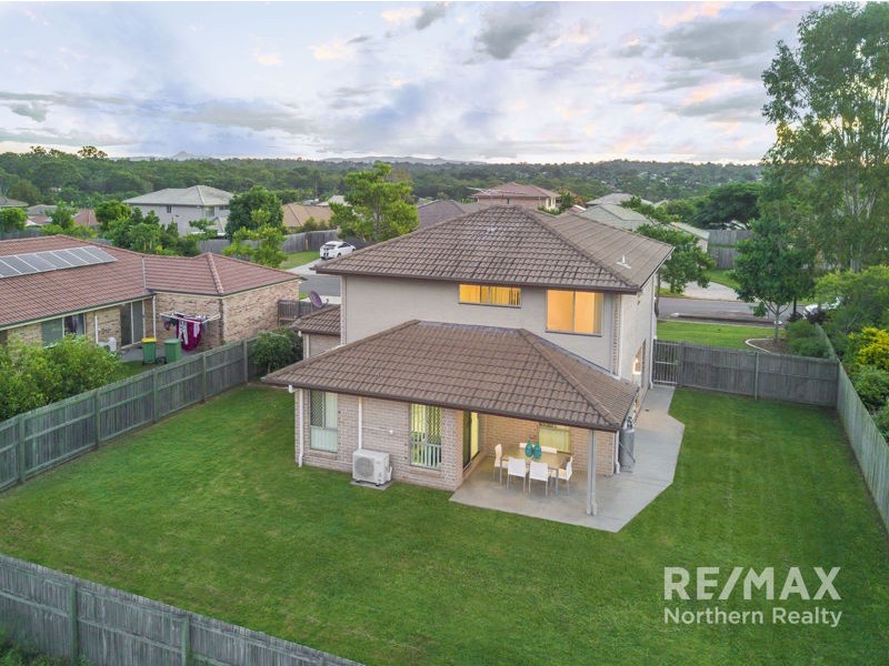 7 Coolum Ct, Regents Park QLD 4118