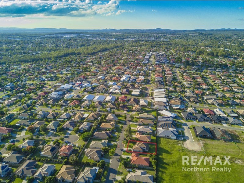 7 Coolum Ct, Regents Park QLD 4118