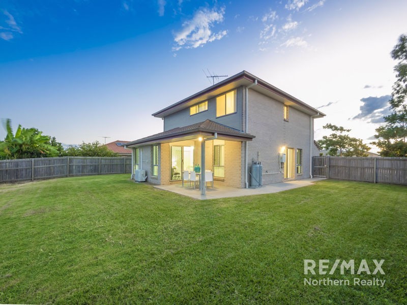 7 Coolum Ct, Regents Park QLD 4118