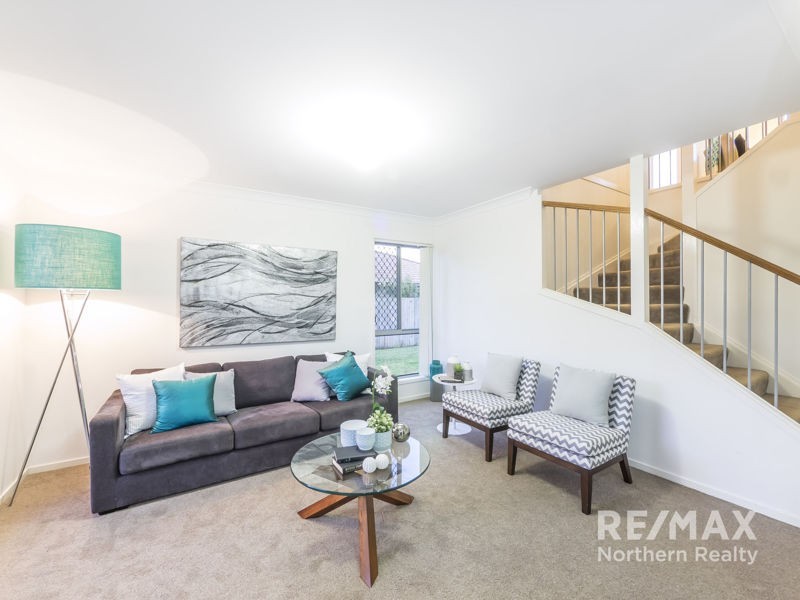 7 Coolum Ct, Regents Park QLD 4118