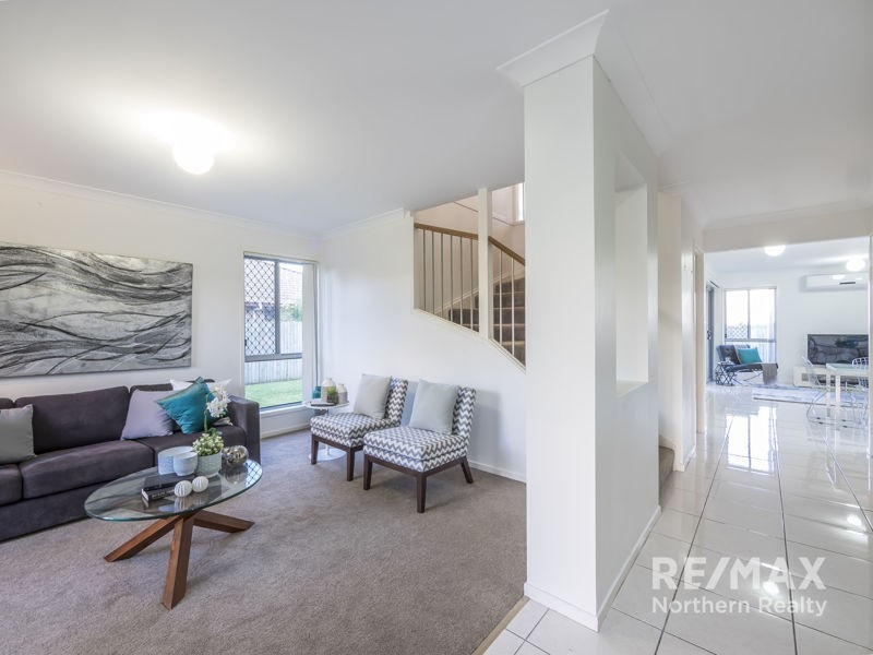 7 Coolum Ct, Regents Park QLD 4118