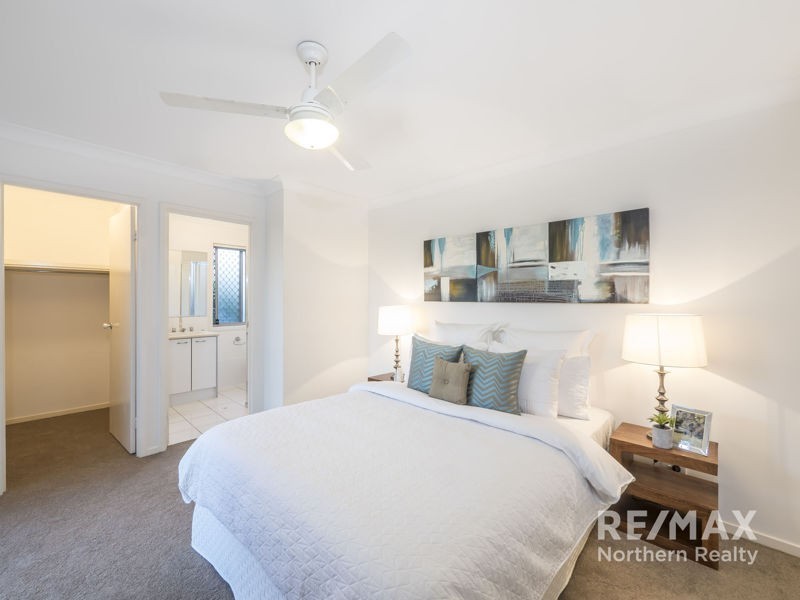 7 Coolum Ct, Regents Park QLD 4118