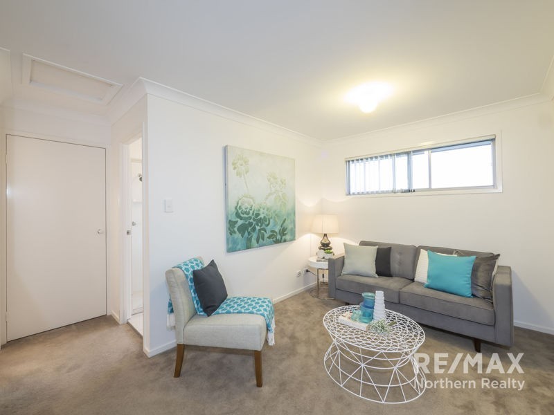 7 Coolum Ct, Regents Park QLD 4118