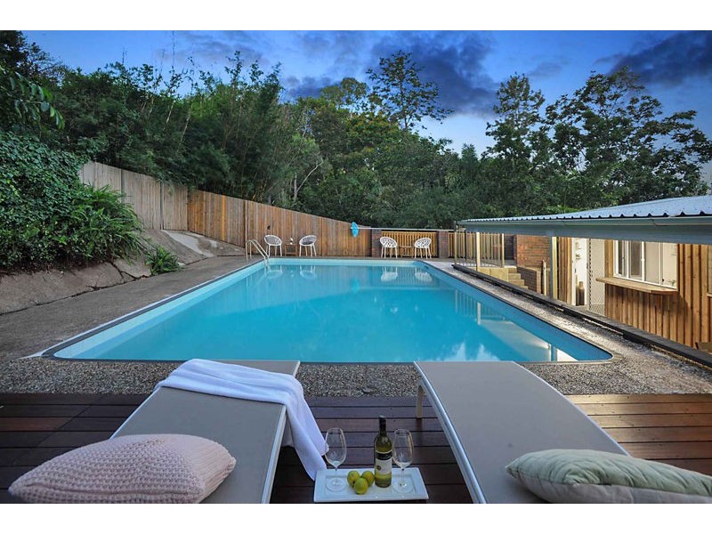 58 Minto Crescent, Arana Hills QLD 4054