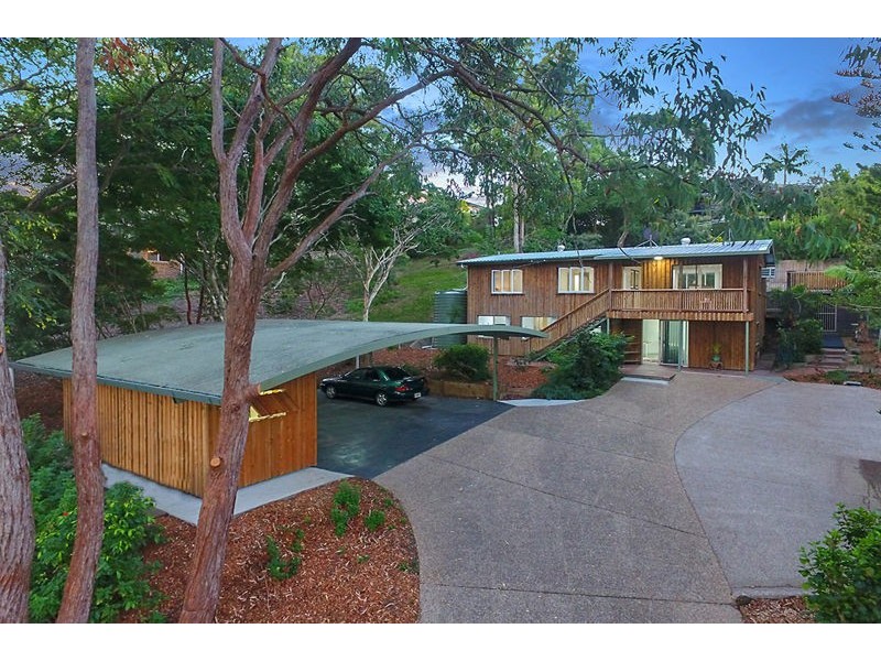 58 Minto Crescent, Arana Hills QLD 4054