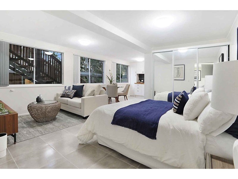 58 Minto Crescent, Arana Hills QLD 4054