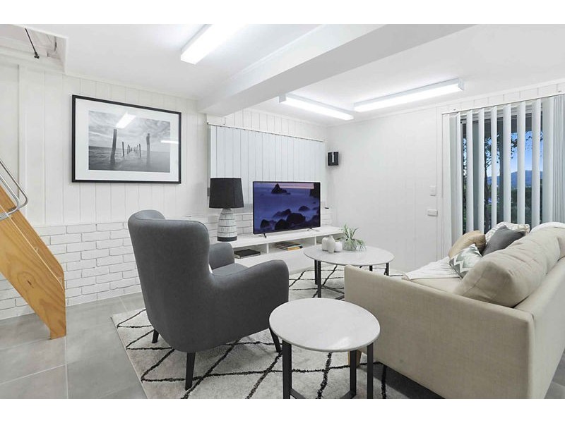 58 Minto Crescent, Arana Hills QLD 4054