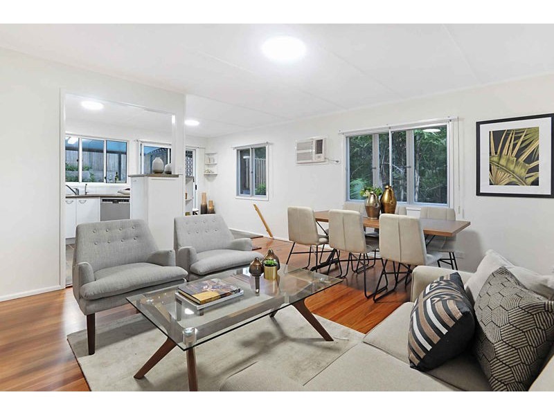 58 Minto Crescent, Arana Hills QLD 4054