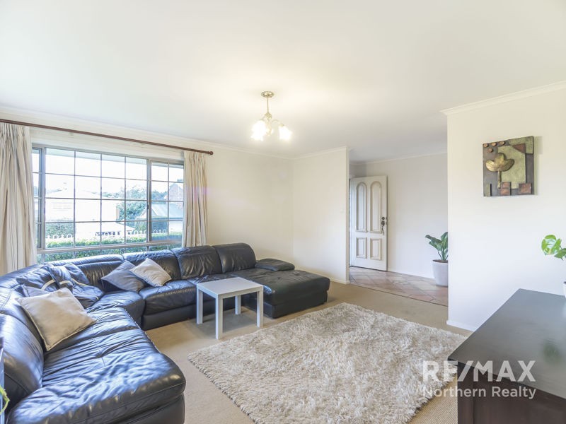 8 Simpson Court, Albany Creek QLD 4035