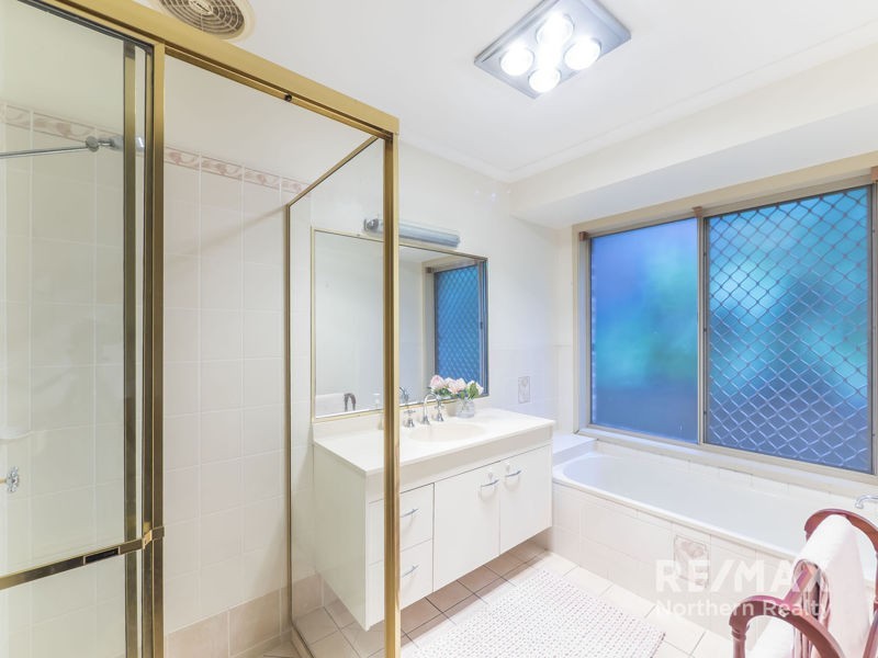 8 Simpson Court, Albany Creek QLD 4035