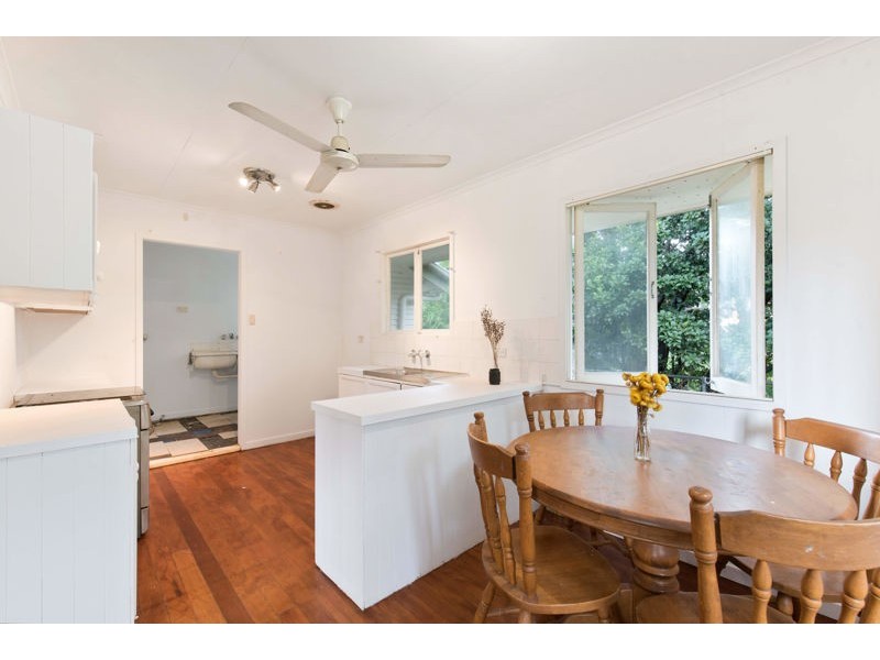 6 Beaver Street, Clontarf QLD 4019