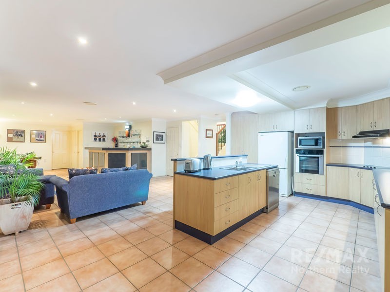 15 Lambertia Court, Albany Creek QLD 4035