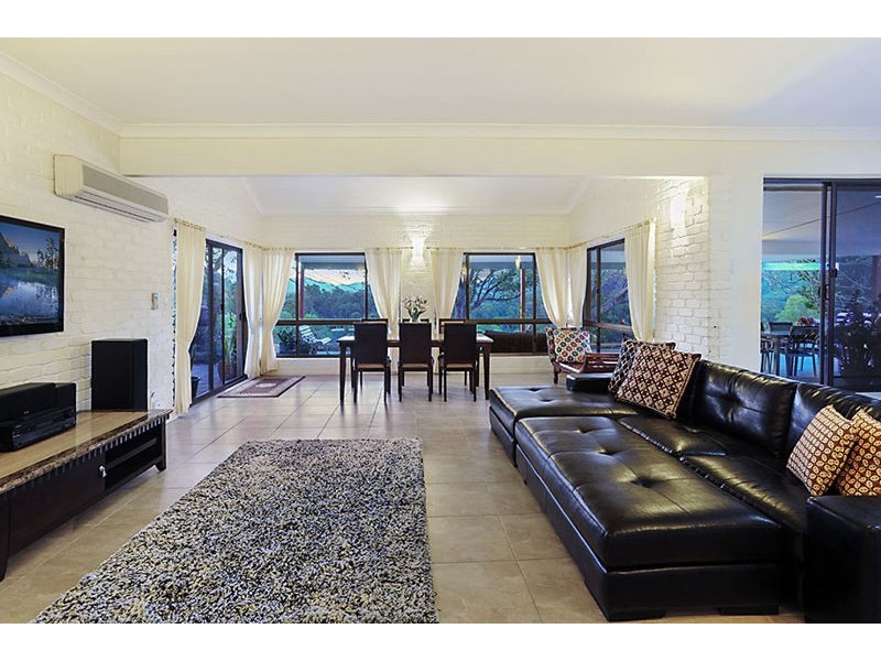 910 Eatons Crossing Road, Draper QLD 4520