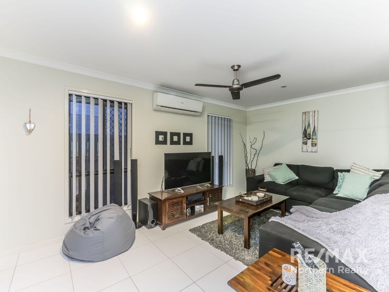 1 and 2/27 Mannikin St, Griffin QLD 4503