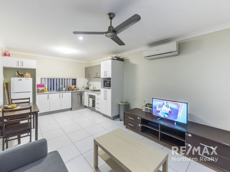 1 and 2/27 Mannikin St, Griffin QLD 4503