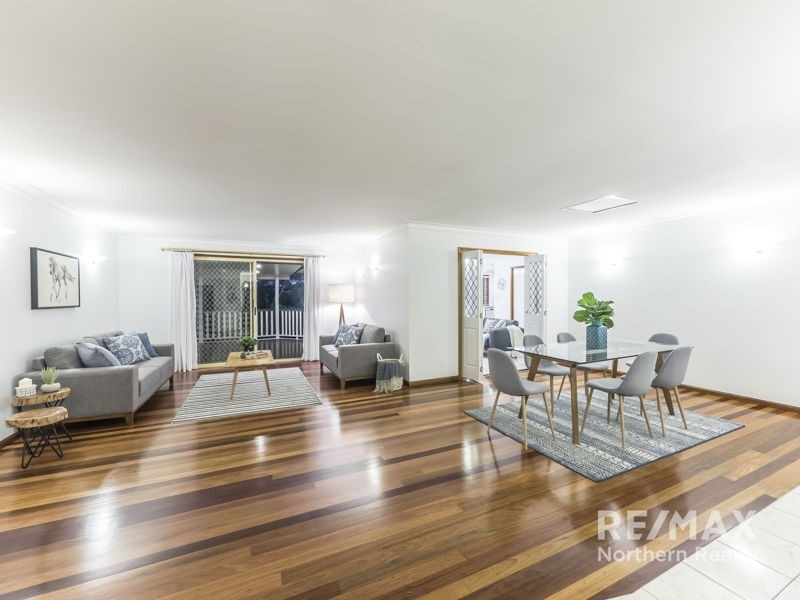 8 Silvereye Crescent, Albany Creek QLD 4035