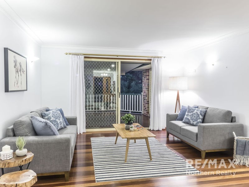 8 Silvereye Crescent, Albany Creek QLD 4035