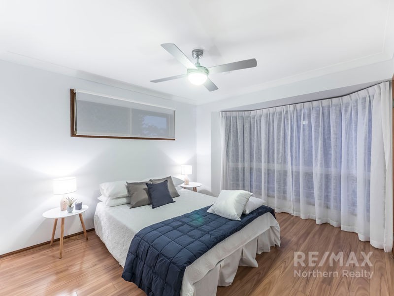 8 Silvereye Crescent, Albany Creek QLD 4035