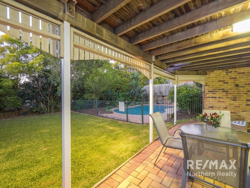 8 Silvereye Crescent, Albany Creek QLD 4035