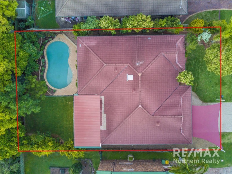 8 Silvereye Crescent, Albany Creek QLD 4035