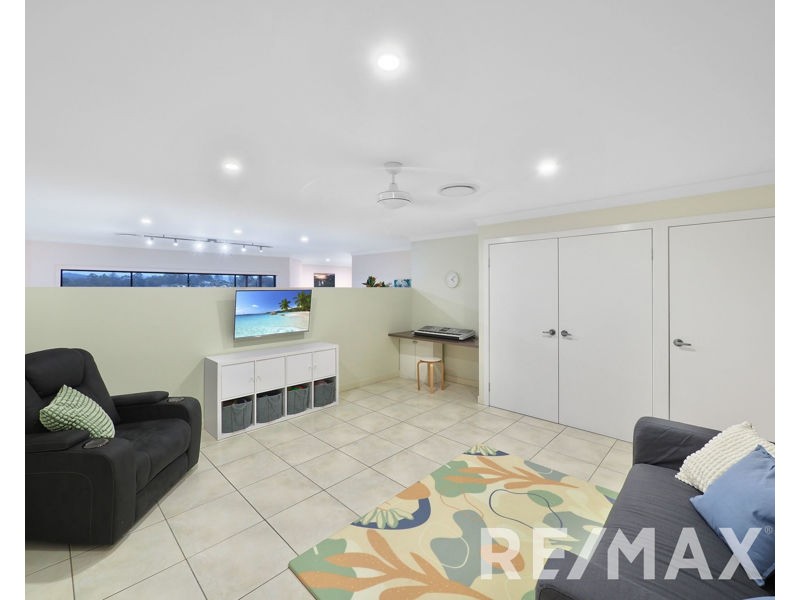 16 Alberic Court, Eatons Hill QLD 4037