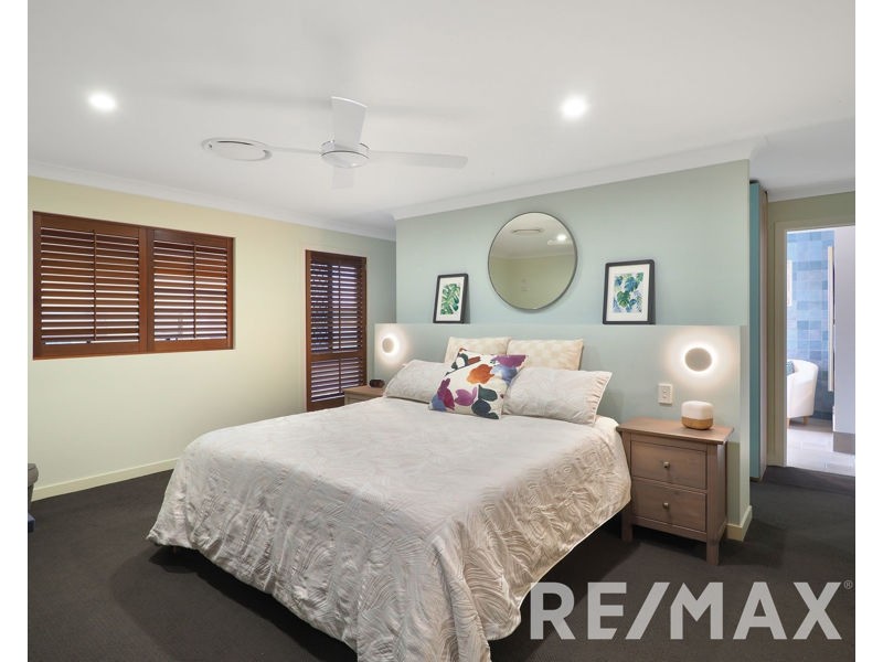 16 Alberic Court, Eatons Hill QLD 4037