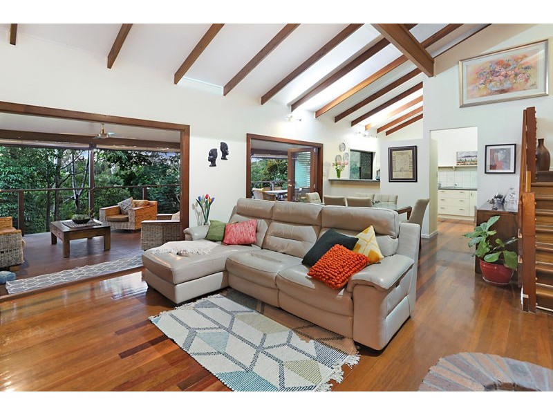 20 Barber Road, Ferny Hills QLD 4055