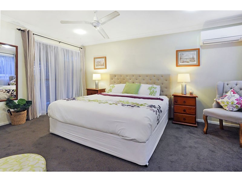 20 Barber Road, Ferny Hills QLD 4055