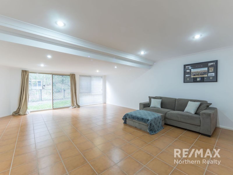 27 Talisman Court, Eatons Hill QLD 4037