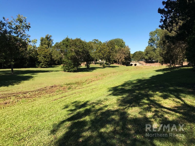 14 Wivenhoe Avenue, Albany Creek QLD 4035