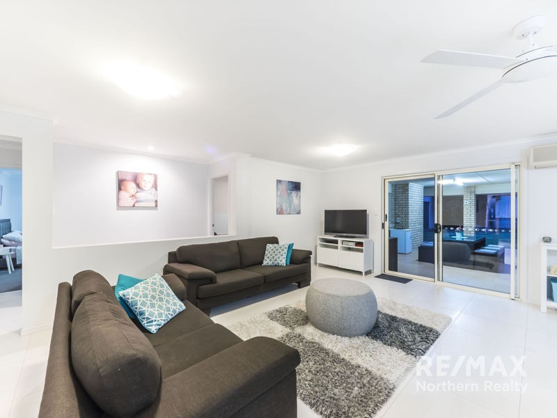 33 Pine Valley Drive, Joyner QLD 4500