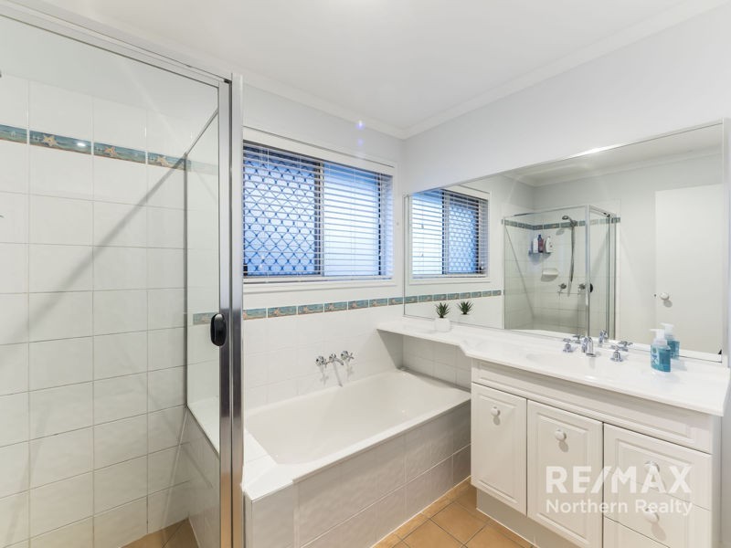 33 Pine Valley Drive, Joyner QLD 4500