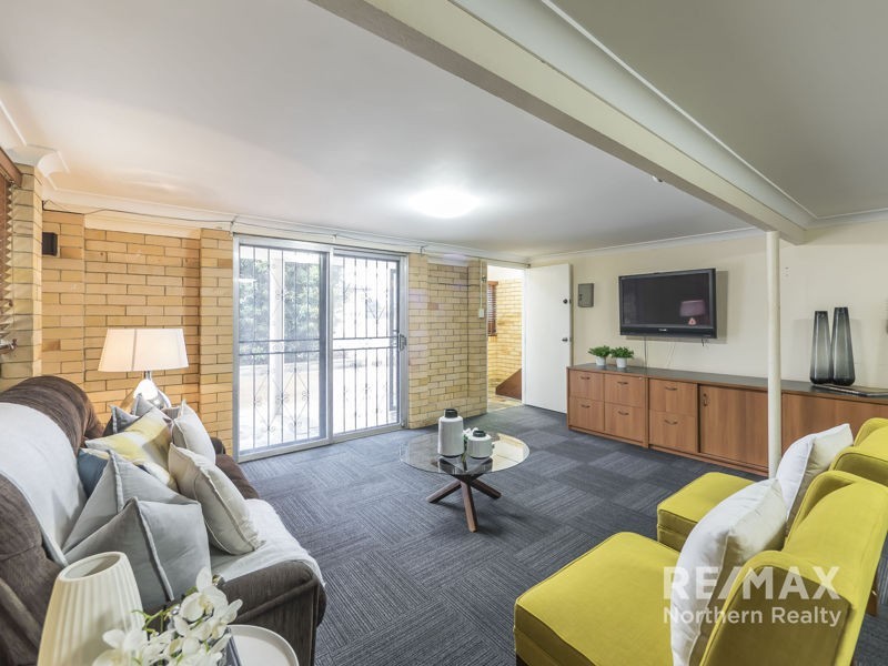 24 Leitchs Rd South, Albany Creek QLD 4035