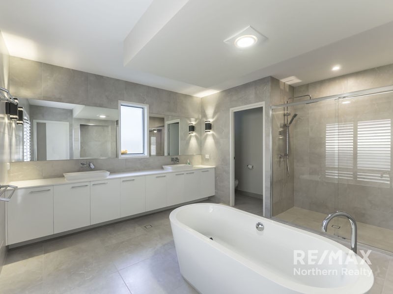 Bridgeman Downs QLD 4035