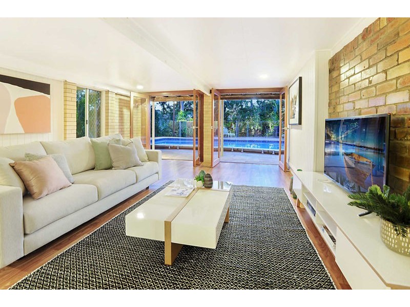 14 Eromba Crescent, Ferny Hills QLD 4055