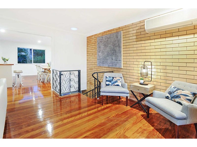 14 Eromba Crescent, Ferny Hills QLD 4055