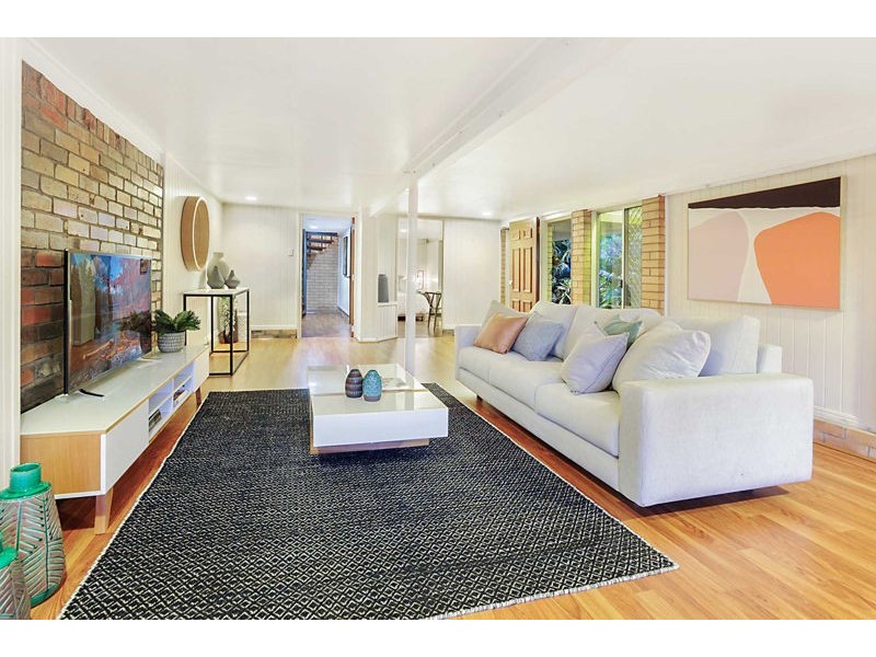 14 Eromba Crescent, Ferny Hills QLD 4055