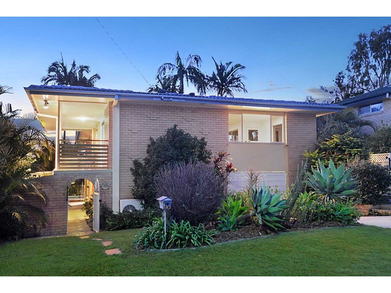 14 Eromba Crescent, Ferny Hills QLD 4055