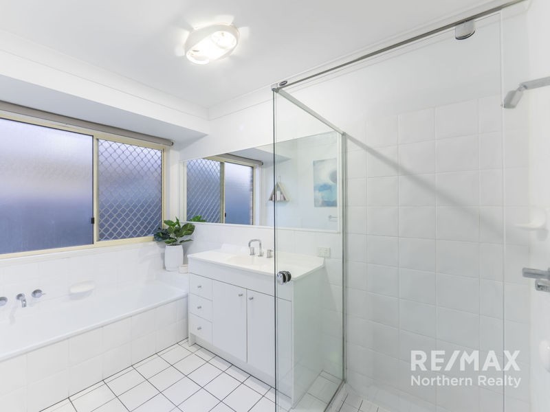 4 Explorer Drive, Albany Creek QLD 4035